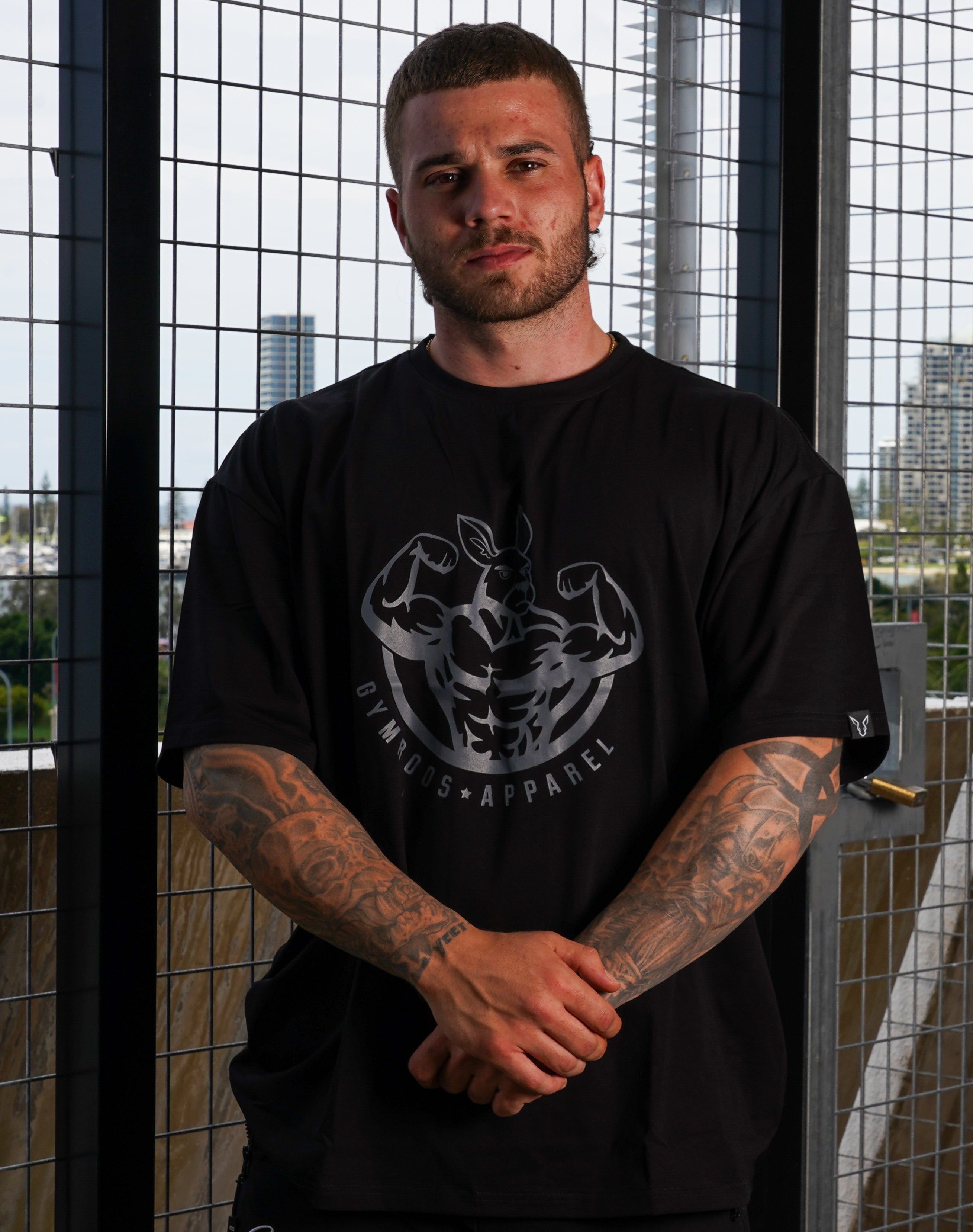 Roo Pump Tee - Black