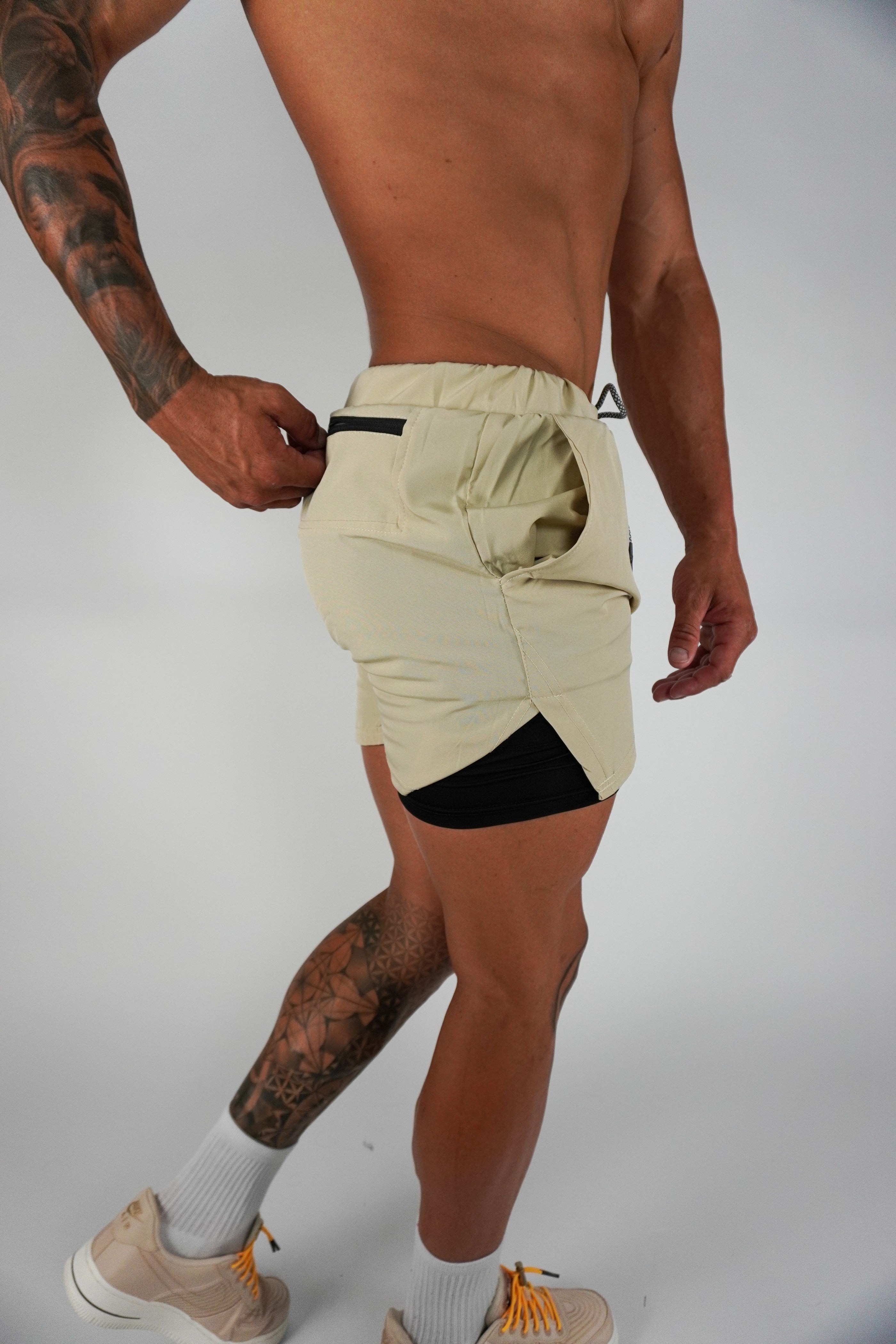 Culture 2-IN-1 Shorts -Tan - GYMROOS