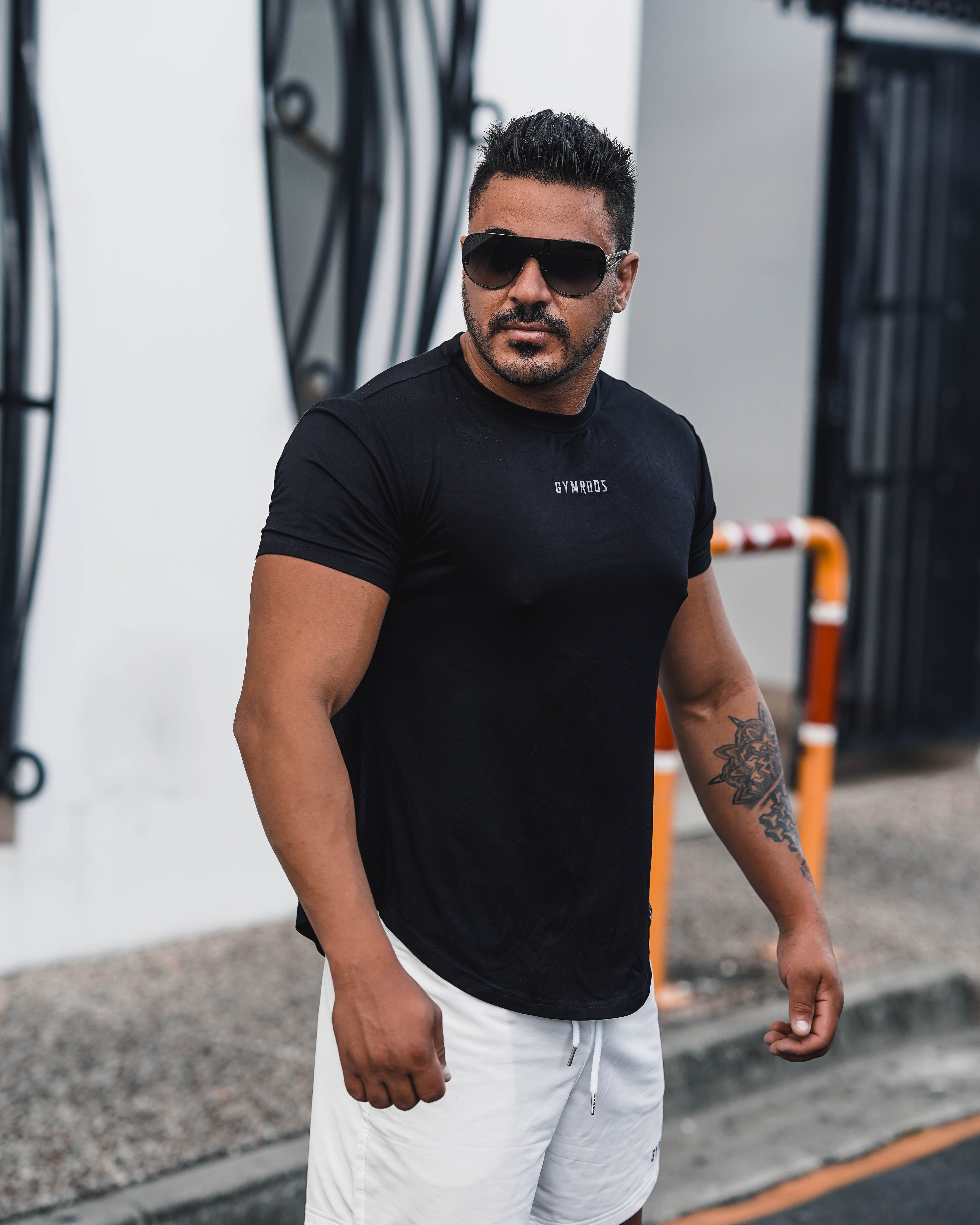 Culture Fitted Tee - Black - GYMROOS