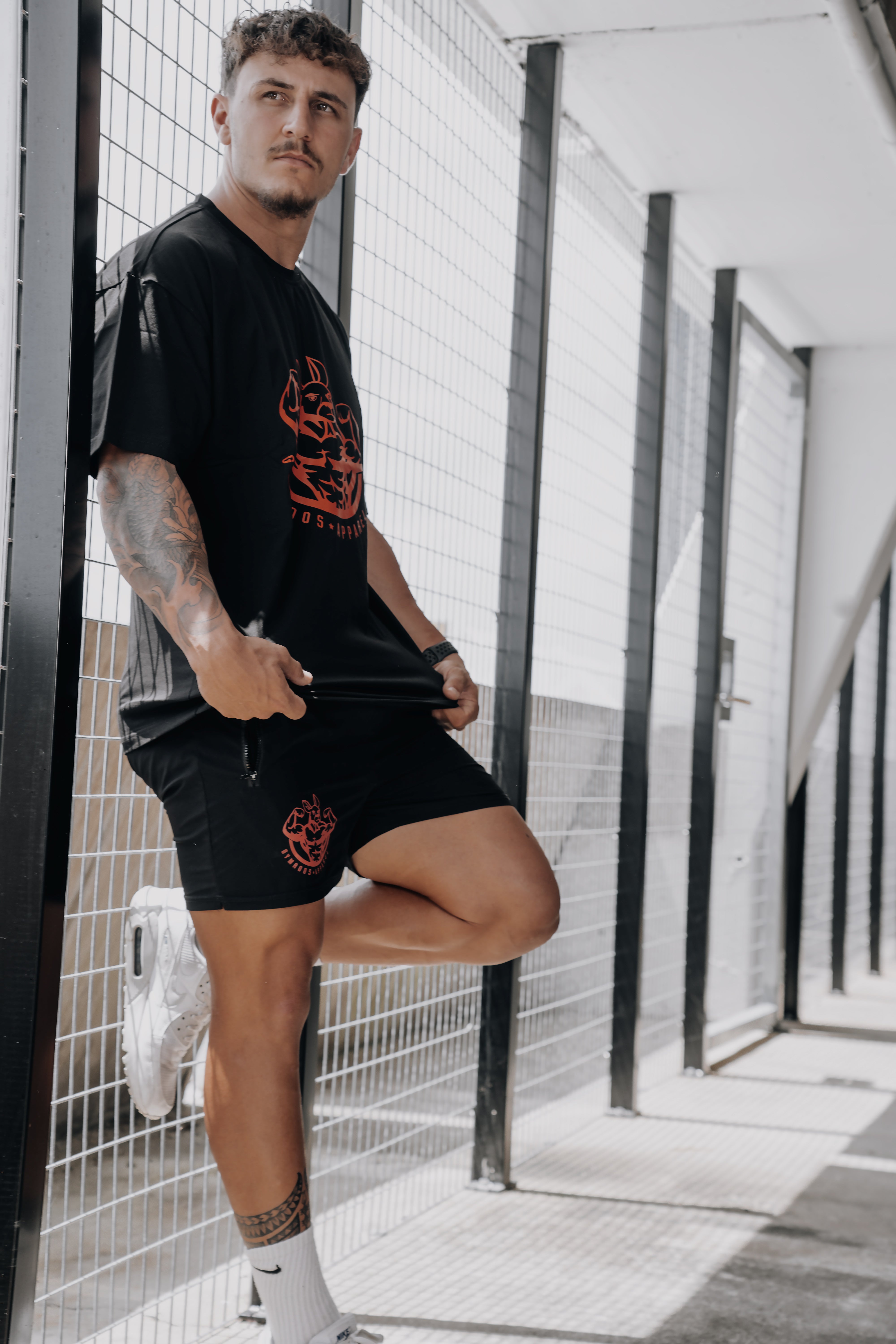 Roo Pump Tee - Redback